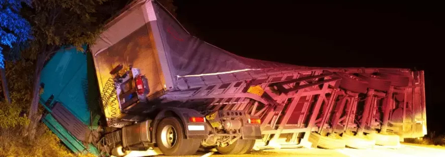 Accidente de Camion Acodillado en Nueva York